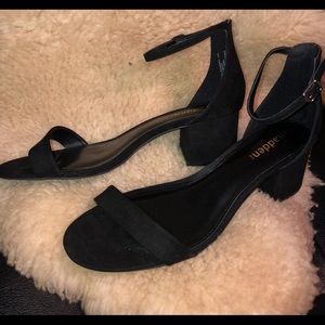 Short heel pumps, worn once!